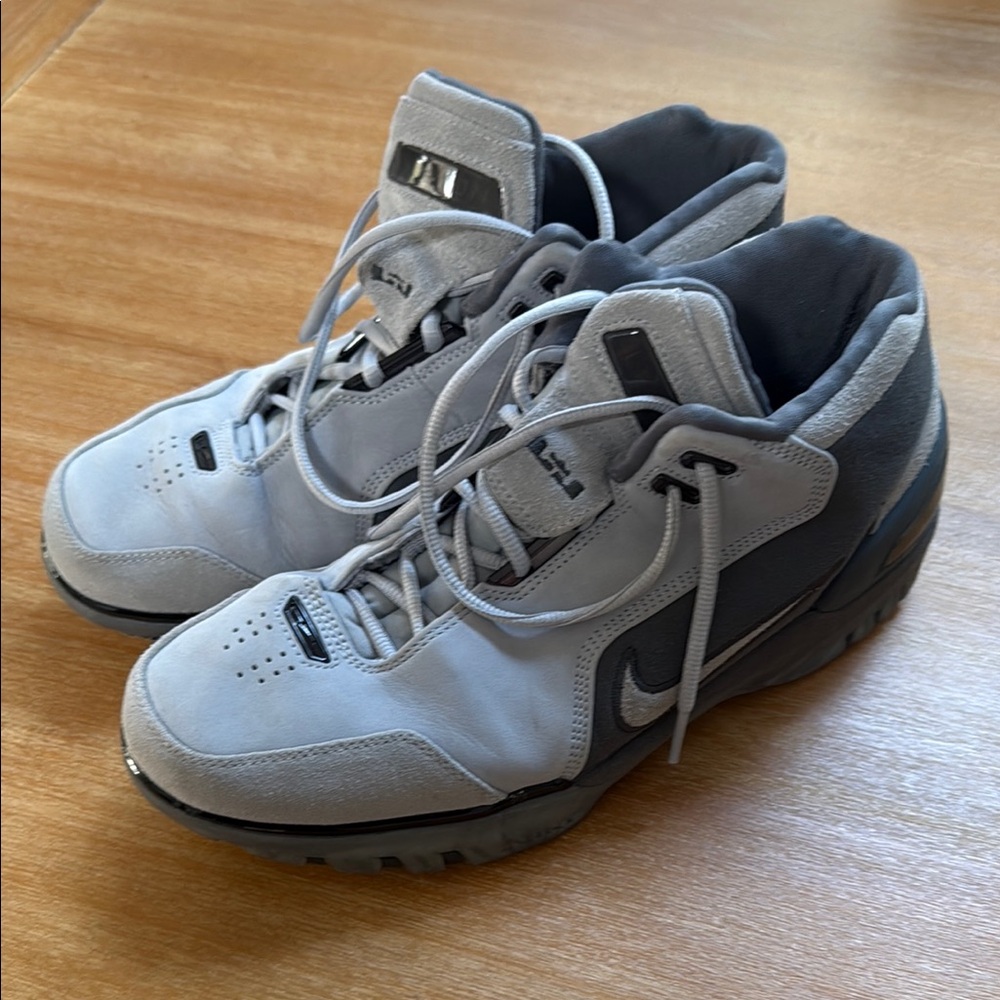 Nike LeBron 1 Air Zoom Gen